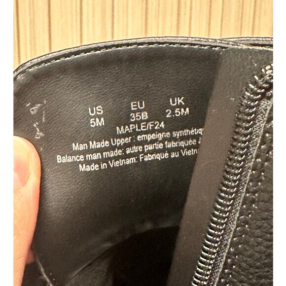 Karl Lagerfeld Paris Mela Combat Boots Women’s Size 5M - Picture 11 of 11